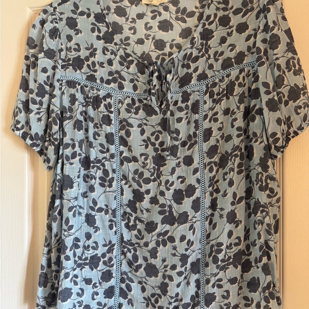 Como Blu Blue Short Sleeve Tie Front Blouse